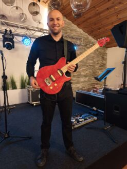 Sterling AX 3 (gitara elektryczna Axis)